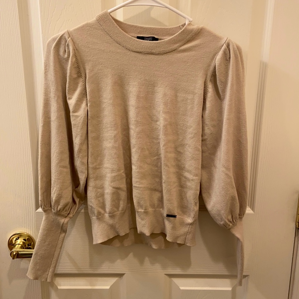 T Tahari Balloon Sleeve Sweater
